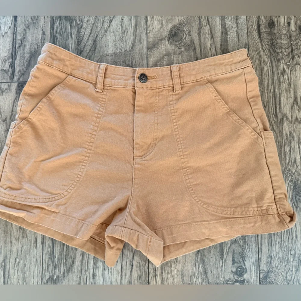 Patagonia Women's Tan Stand Up Shorts - Picture 1 of 3